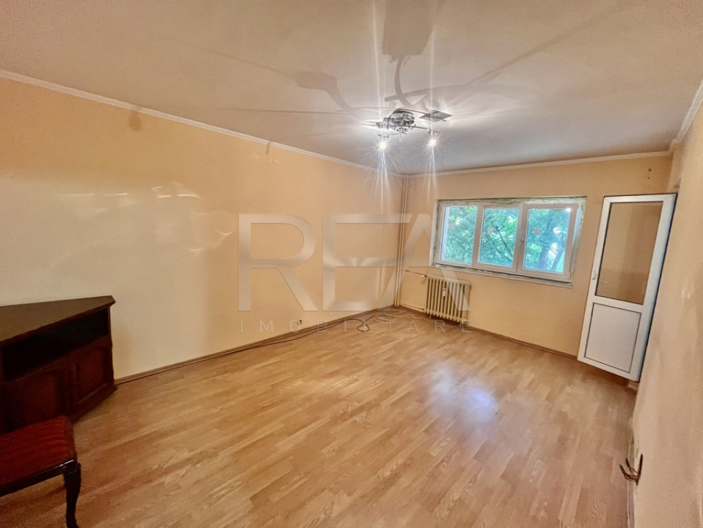 APARTAMENT 3 CAMERE 2 BAI - ET 2/4 APARATORII PATRIEI