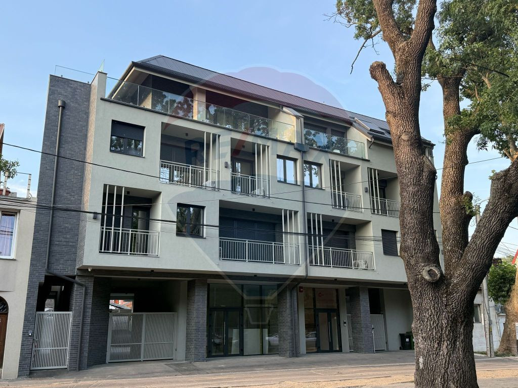 Apartament cu 2 camere + parcare, de închiriat Parc Bră...