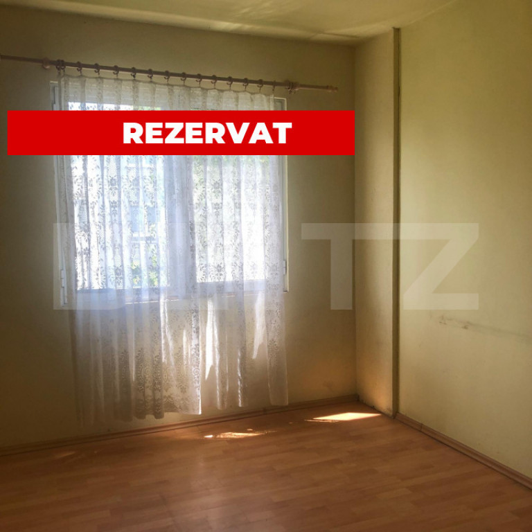 Apartament de vanzare, cu 3 camere, etaj 3, zona Astra