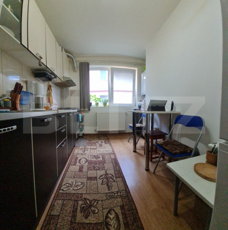 Apartament de vanzare, 2 camere, 52 mp, eficient compartimen