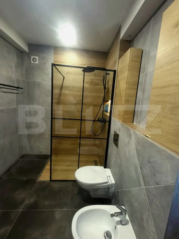 Casa de vanzare, cu 5 camere, 140 mp, zona Tomesti