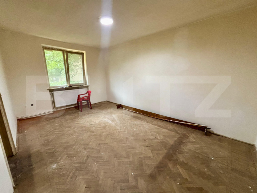 Apartament decomandat, 2 camere, 44 mp, zona Biserica Billa