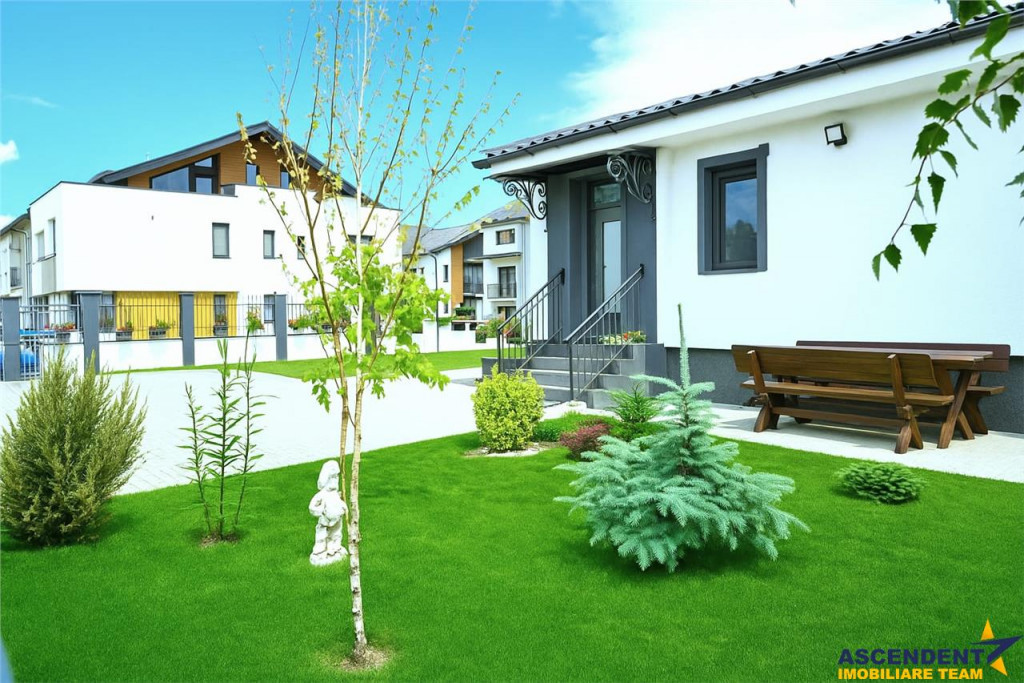 Corp de casa,constructie noua curte proprie,garaj, Bartolome