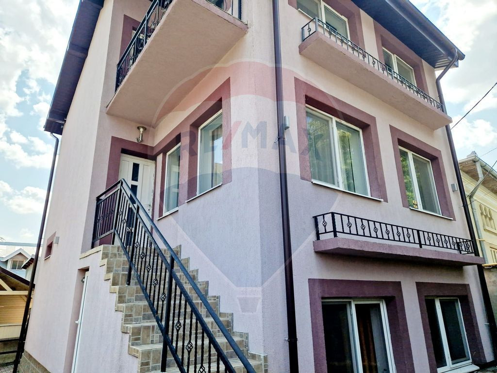 CHIRIE - Casă 4 camere , curte , zona LPS