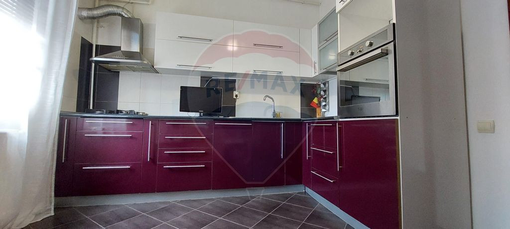 Apartament cu 2 cam de închiriat In Cartierul Latin cu l...