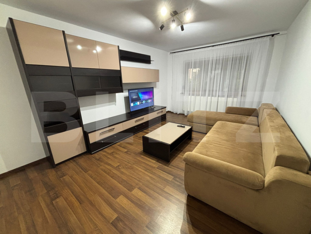 Apartament 2 camere, 57 mp, cu grădină în spate, Rovine