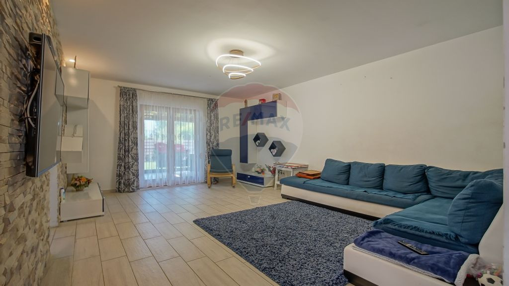 Casă deosebită în Brașov, afacere sau locuință mult...