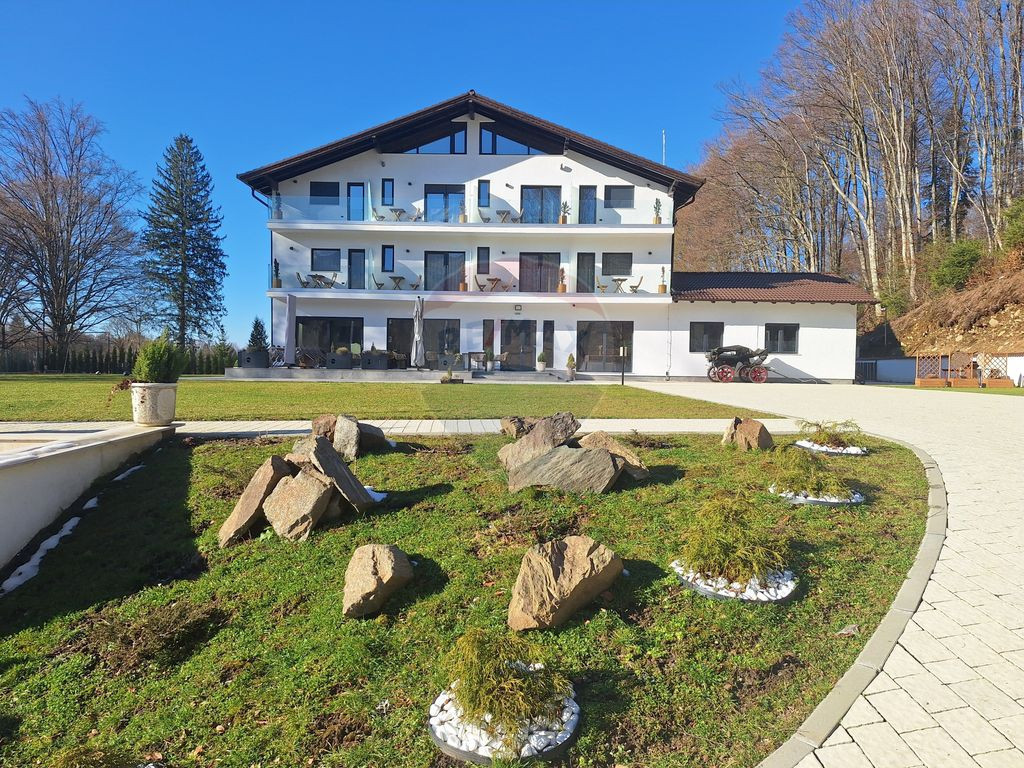 Pensiune noua,moderna in zona de vis pe Valea Avrigului, ...