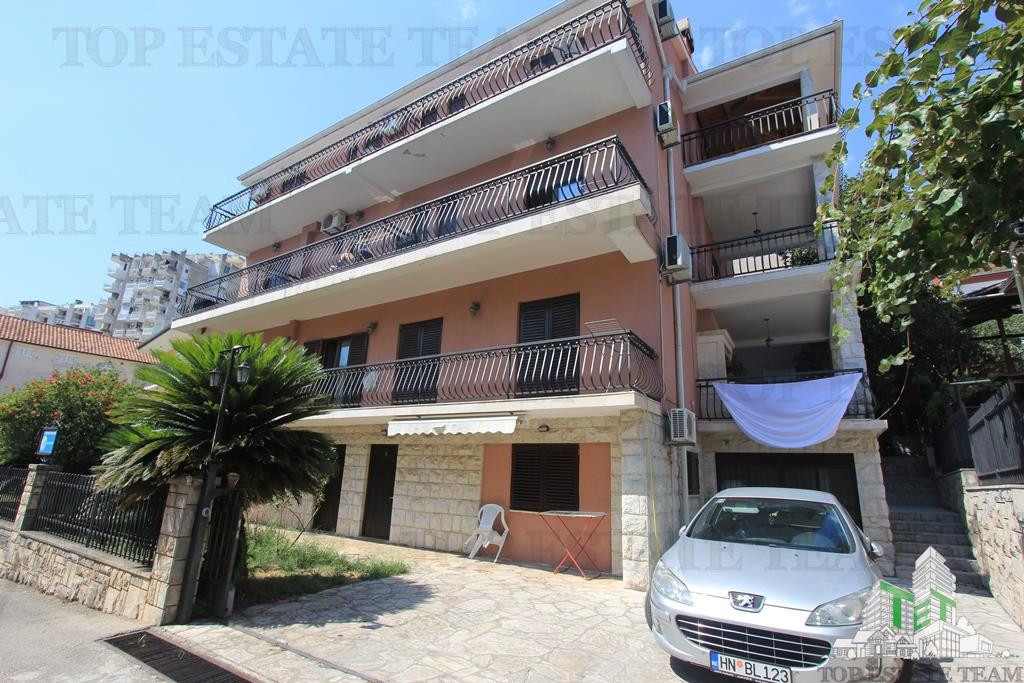 Hotel de in Herceg-Novi Muntenegru