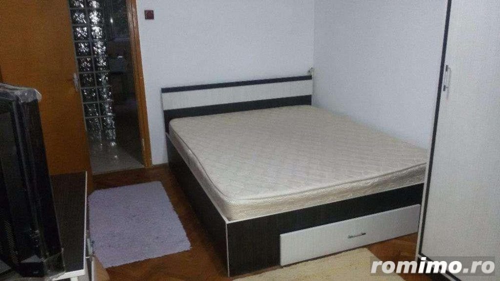 1 camera in zona Complexului Studentesc