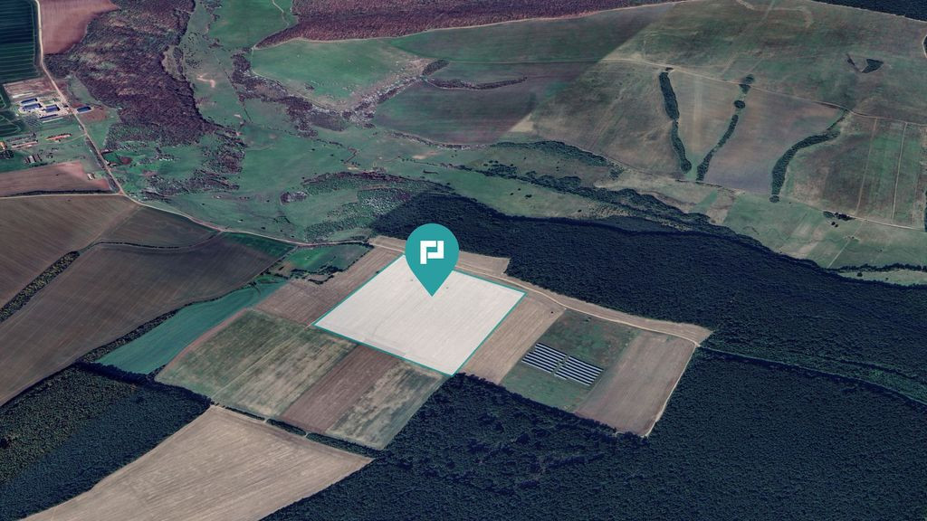 13ha de teren compact Ianova-Bencec