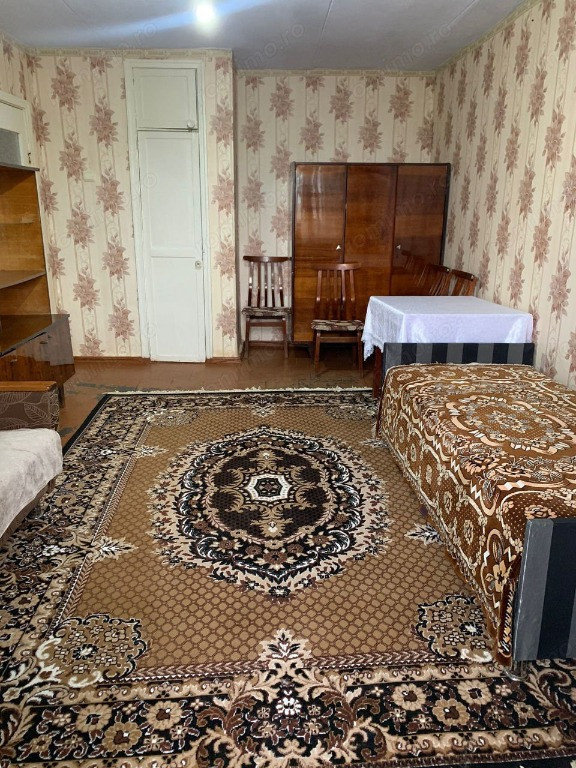 1 camera in zona Complexului Studentesc