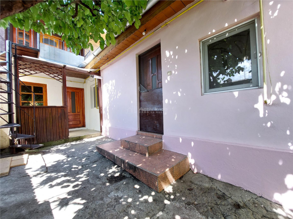 Casa tip P M, amprenta 80 mp, teren 105 mp, Str. Libertatii