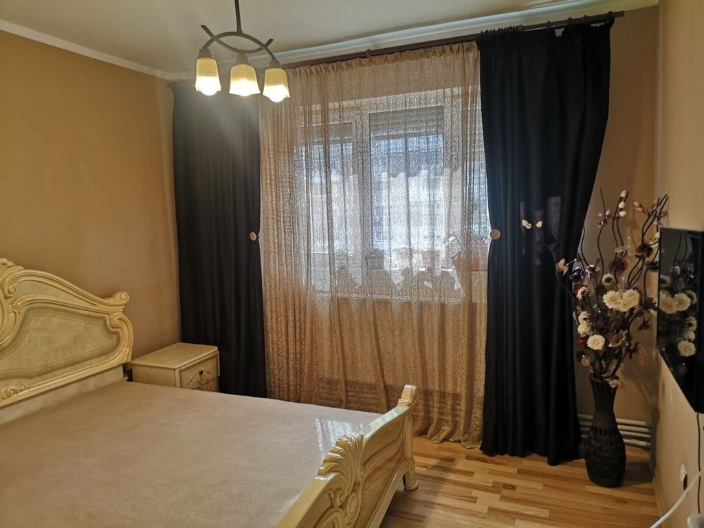 Apartament 3 cam de inchiriat Micro 20,mobilat si utilat