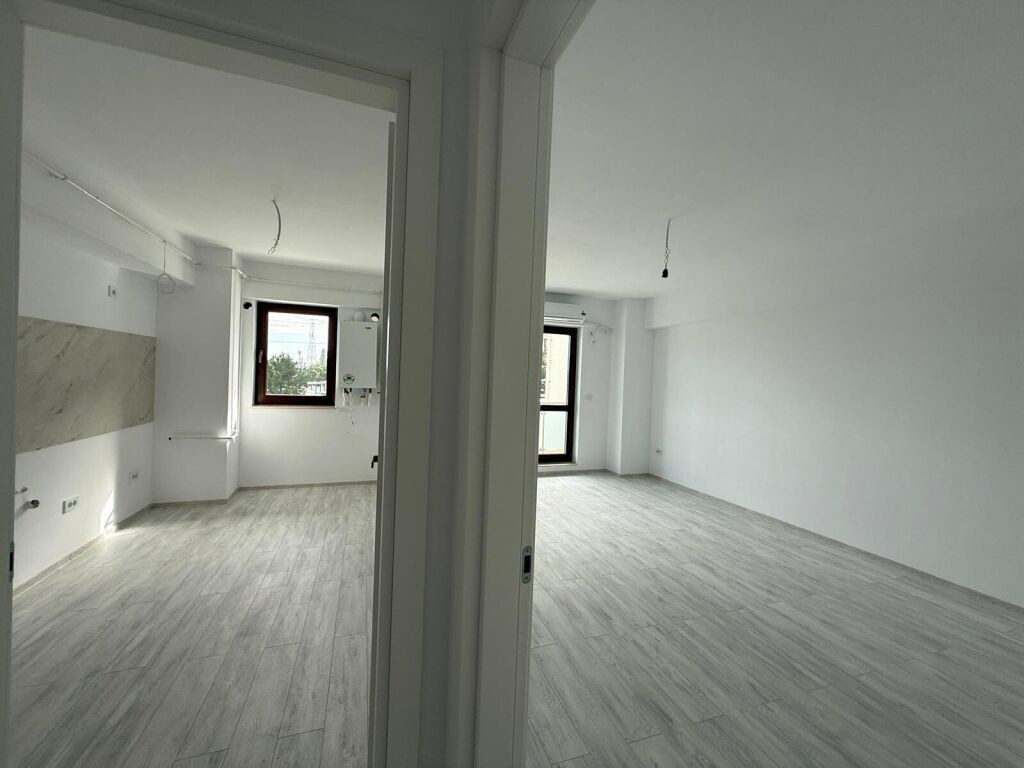 APARTAMENT CU 2 CAMERE DECOMANDAT CLASIC, BLOC NOU,