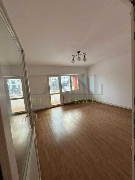 Garsoniera decomandata etajul 1 Racadau- Magnolia