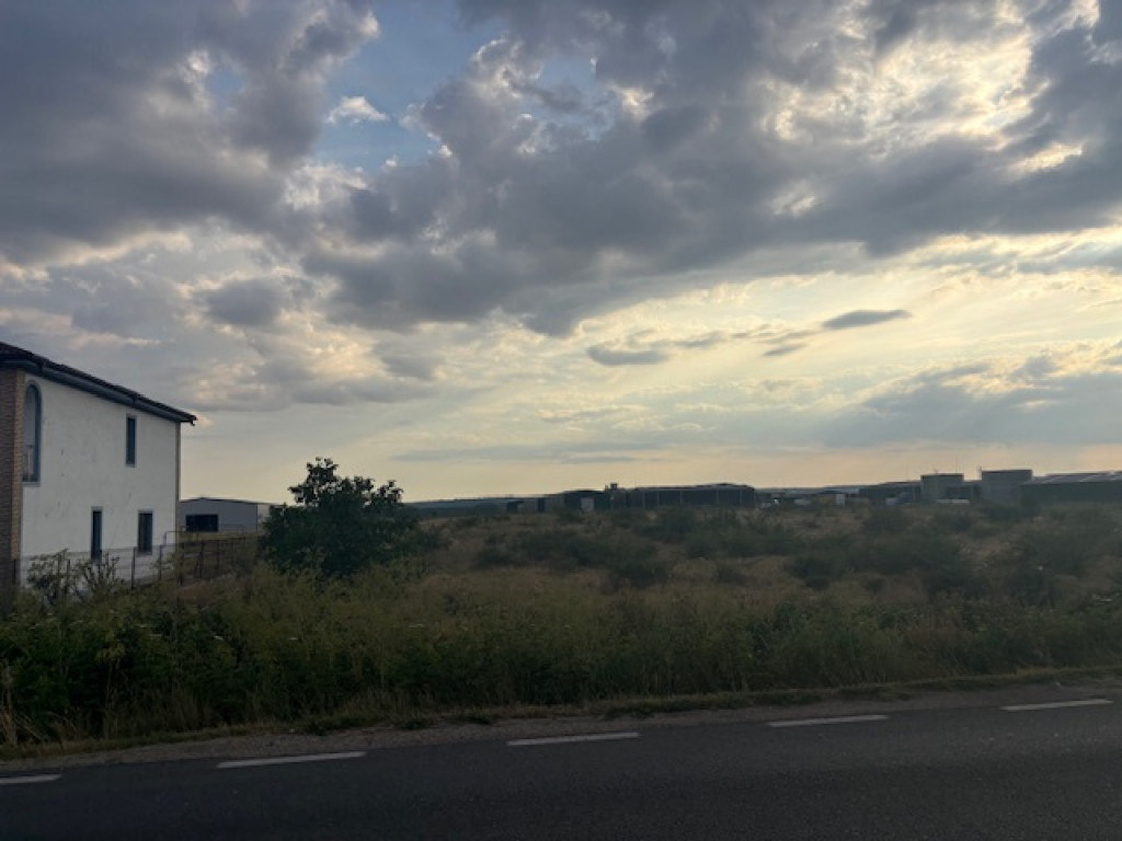 Teren extravilan, 496 mp, 16 m deschidere, Malu Mare