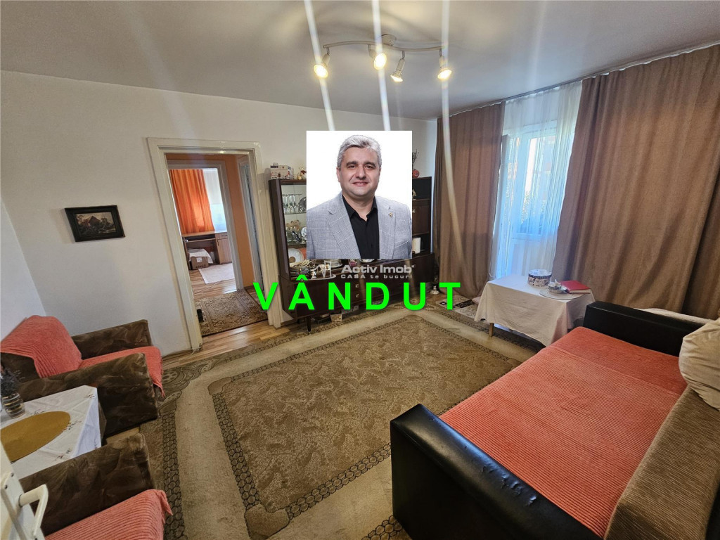 Resita, 2 Cam. Cf. 1, Et. 2, Micro 1