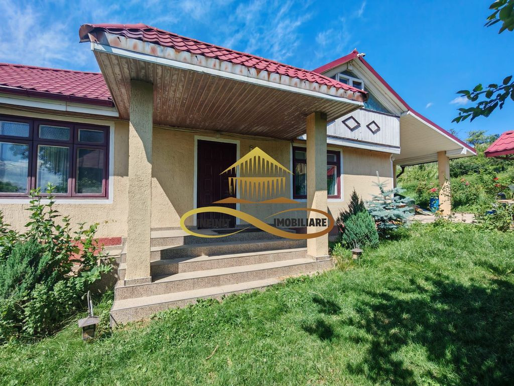 Casă din cărămidă cu 4 camere – Sat Grigoreni, apro...