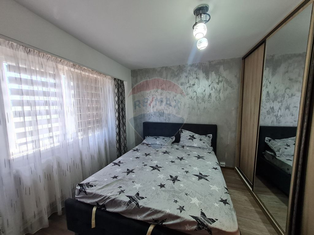 Apartament cu 2 camere de închiriat în zona Central