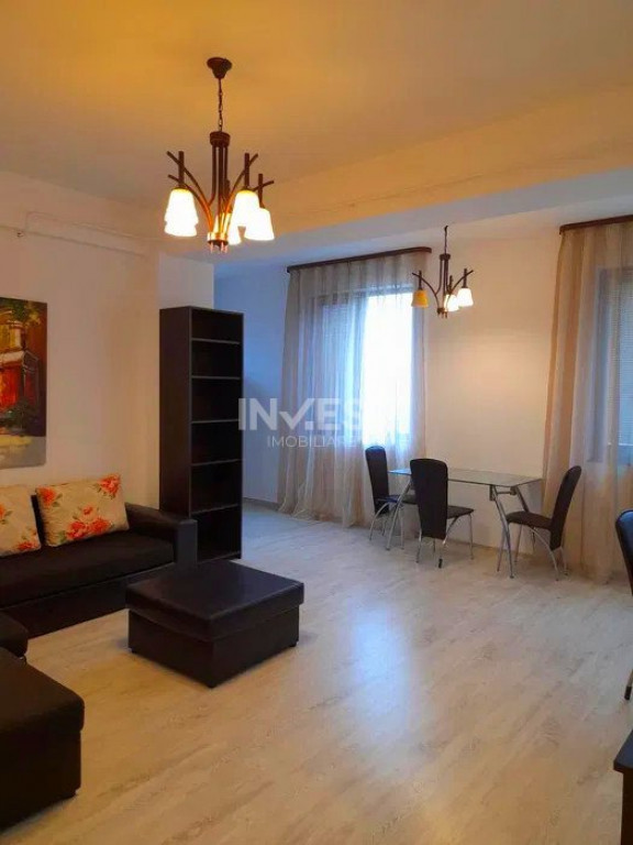 Apartament 2 camere-Centru-Targu Cucu-bloc 2010-etaj 1