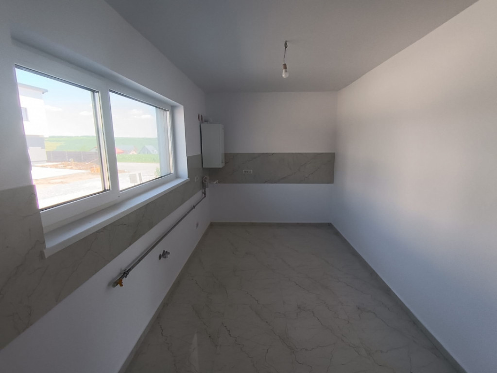 CASA TRIPLEX, 113 MP, PARTER SI ETAJ, INTABULATA,CONSTRUCTIE