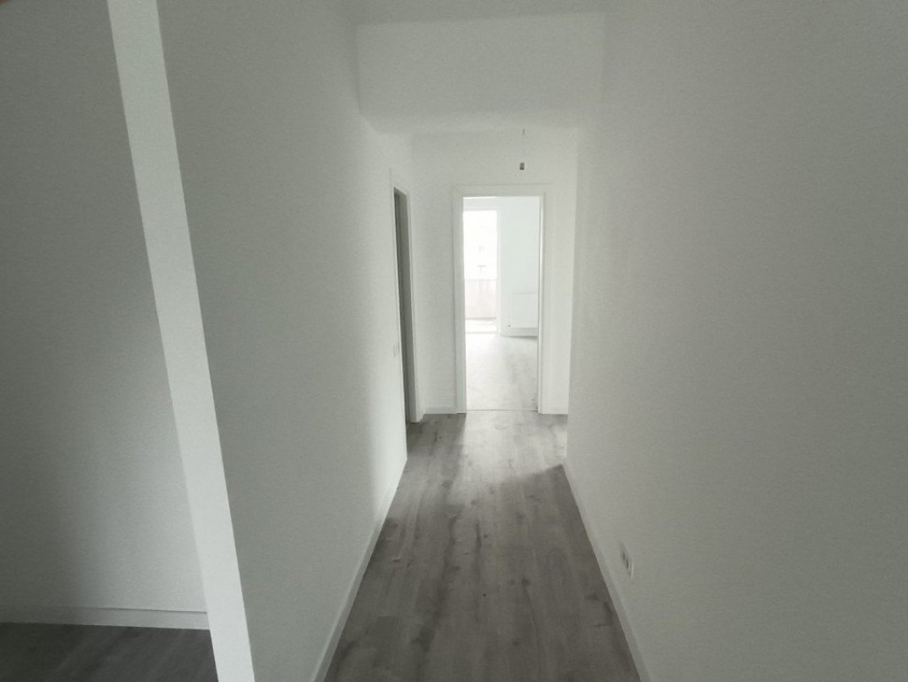 APARTAMENT 3 CAMERE, DECOMANDAT,ETAJUL 1, BLOC CU DOUA LIFT