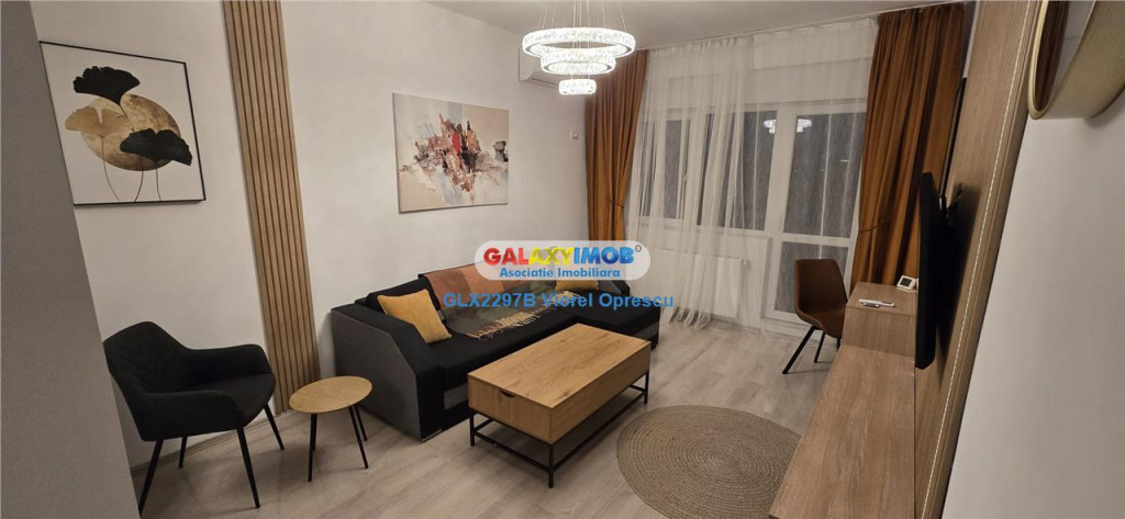 Garsoniera spatioasa, renovata, mobilata, bloc cu lift, Dobr