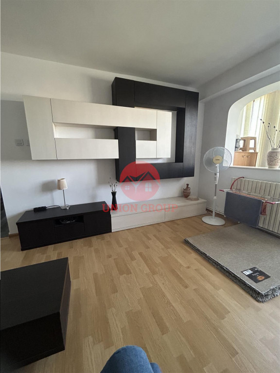 Apartament 3 Camere, Decomandat, Boxa Loc de Parcare, Casa d