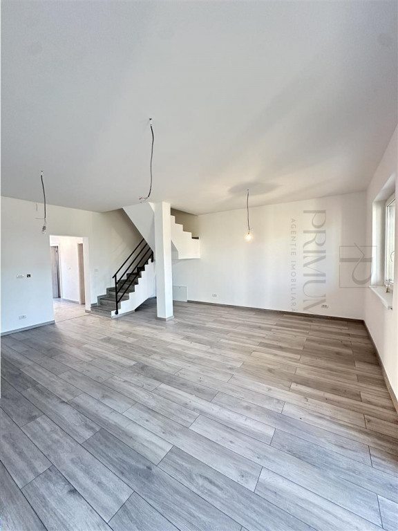 GIROC - Duplex spatios - Finalizat - Toate utilit#259;#539;i