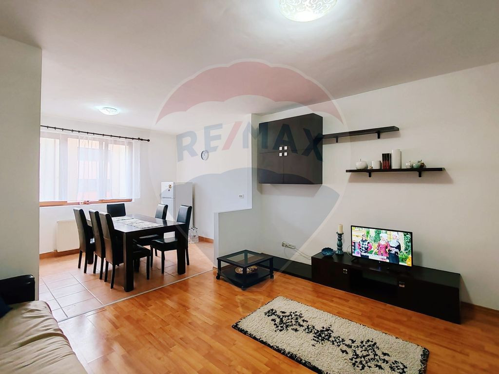 Apartament spațios cu 3 camere de închiriat, zona Oncea