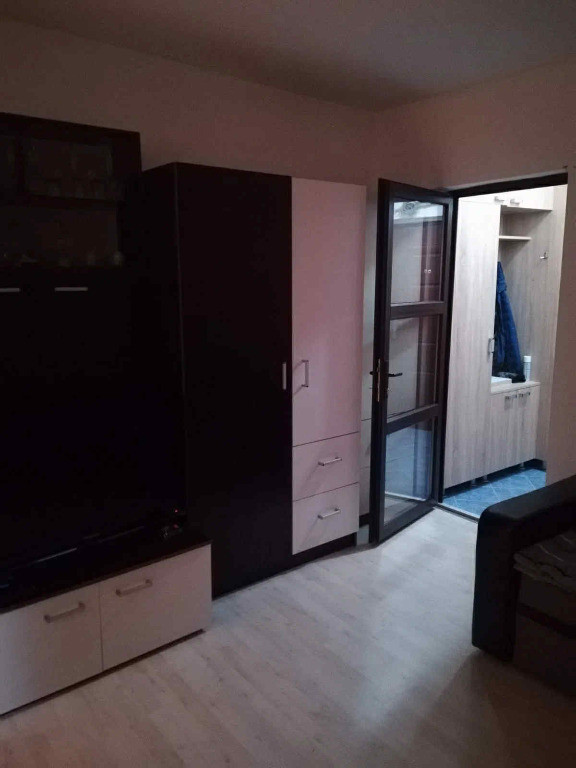 Garsoniera semidecomandata - zona Grivitei