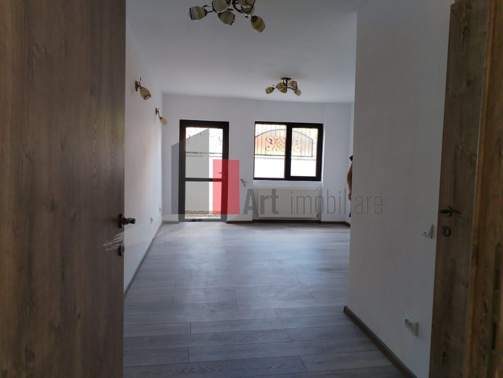 Închiriere casă 5 camere Șoseaua Progresului - Jumbo L...