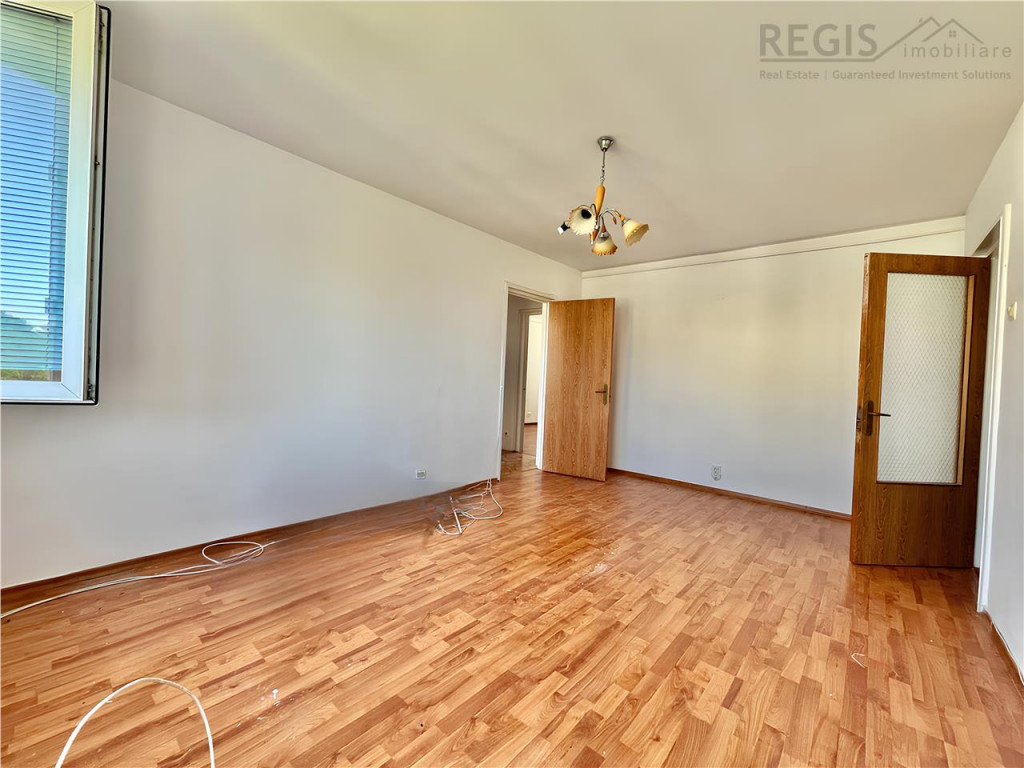 Apartament cu 3 Camere de in zona Giurgiului