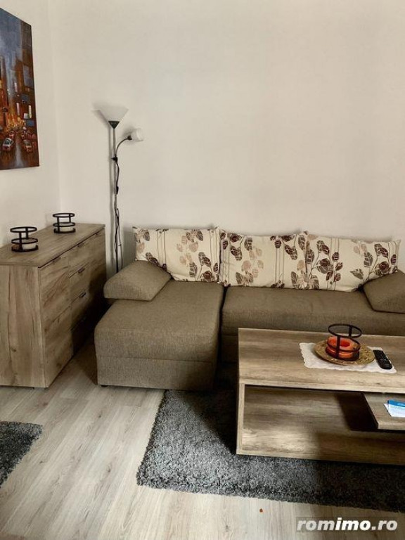 1 camera in zona Medicinei