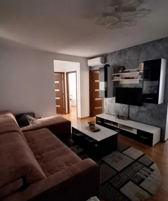 APARTAMENT 3 CAMERE, BLOC NOU, ETAJ 1, PARCARE, MOBILAT SI