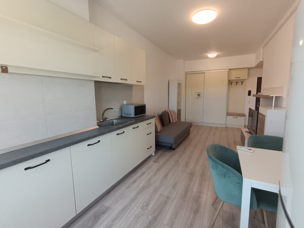 APARTAMENT 2 CAMERE, BLOC NOU, ETAJ INTERMEDIAR, NICOLINA