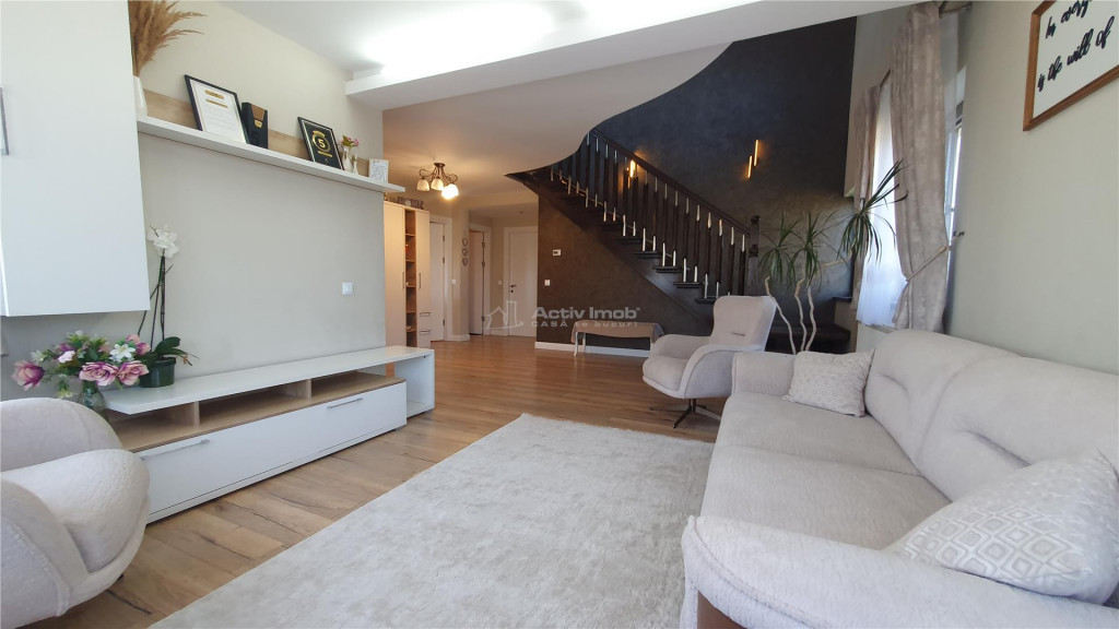 Casa individuala - 216 mp - 10 ari teren - Ilisesti