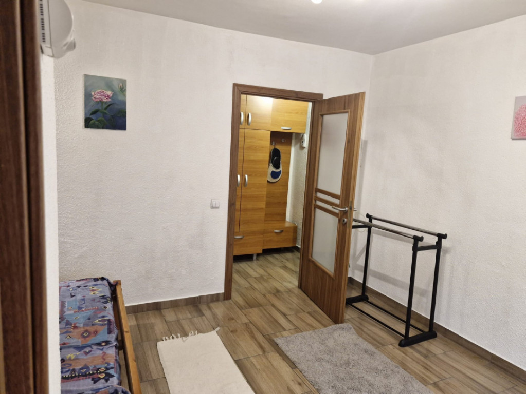 Garsonieră complet mobilată | CENTRUL CIVIC | etajul 1 cu