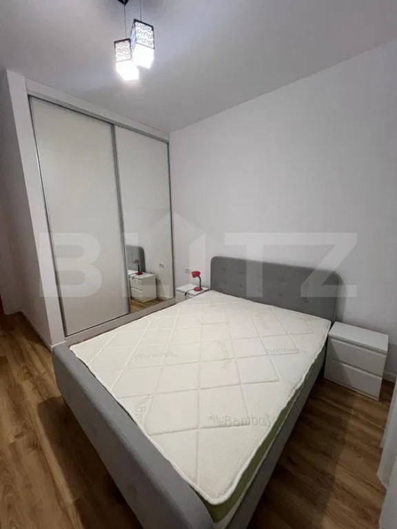 Apartament cu 2 camere, 60 mp, modern, parcare, zona Elite C
