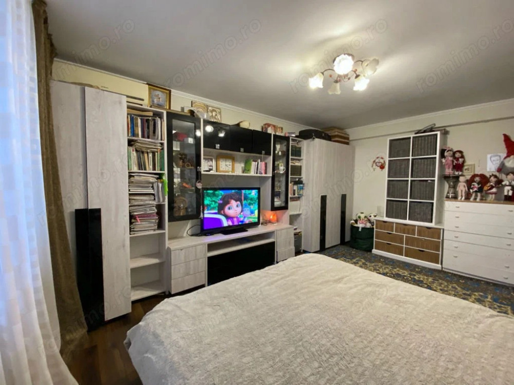 2 camere in zona Buziasului