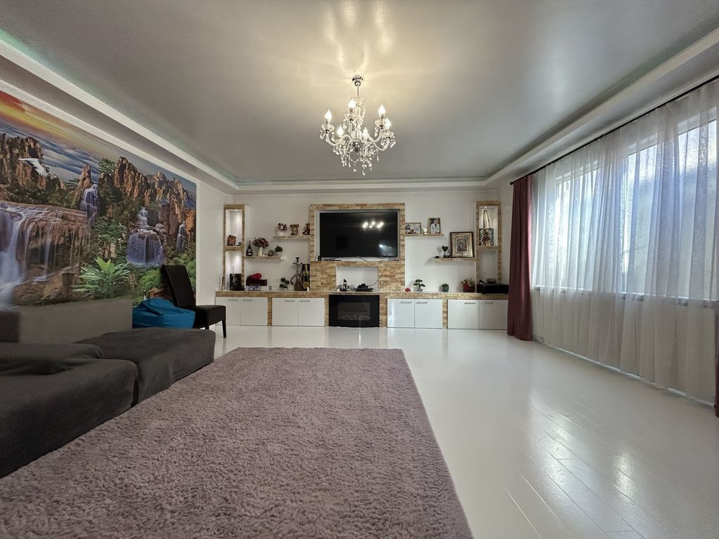 Casa P+1 la pret de apartament - zona Bratianu