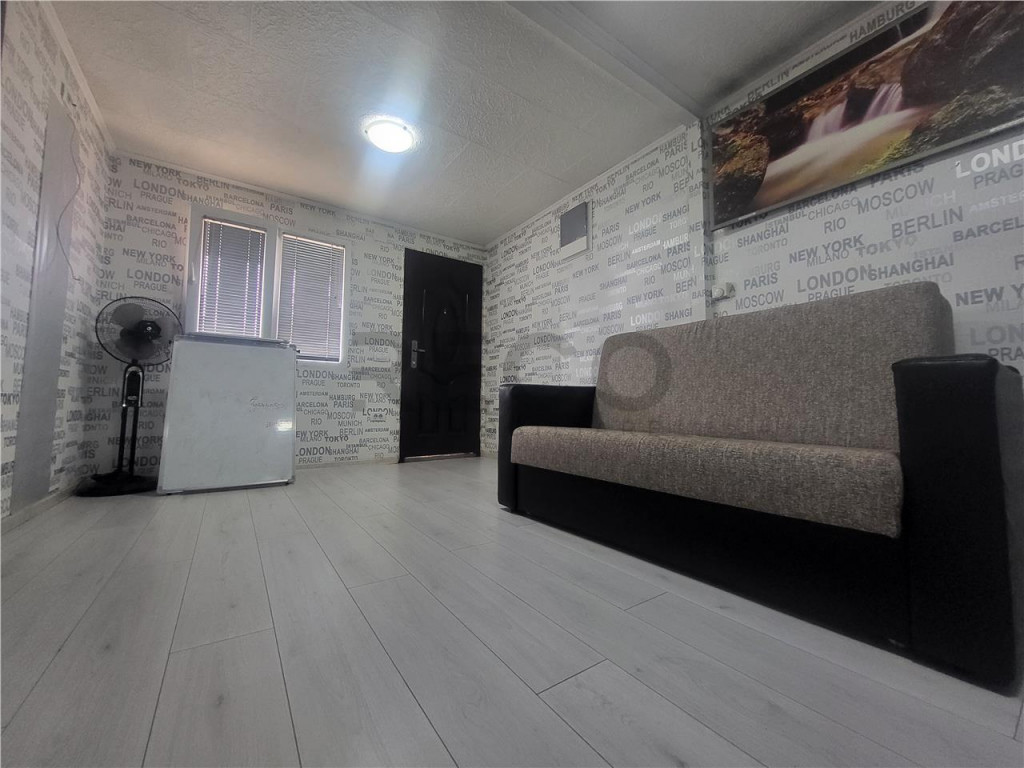 RECO Casa cu 5 camere compusa din 2 corpuri zona Plastor