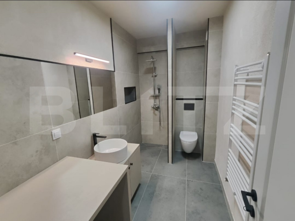 Apartament la cheie, ultrafinisat nou, lift, garaj, zona Ero