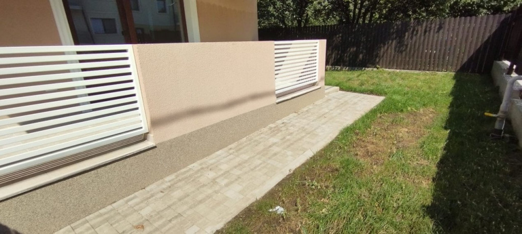 APARTAMENT 3 CAMERE, BLOC TIP VILA, GRADINA 160 MP + TERASA,