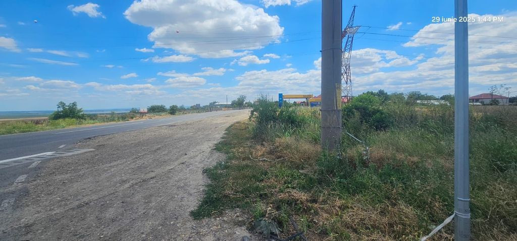 Teren 580 mp – Vanatori | Acces stradal + privat | 44 ?...