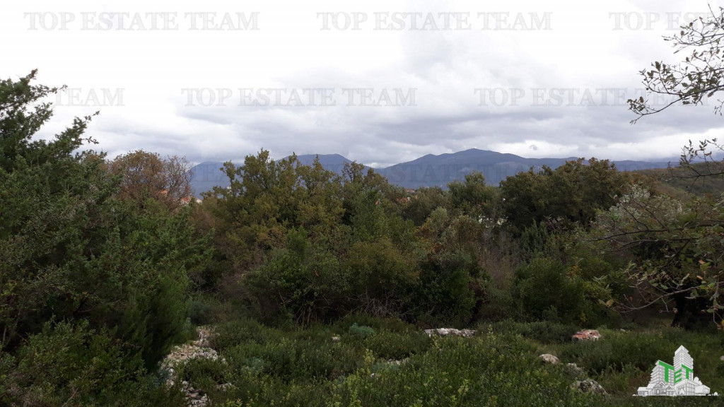 Teren de in Tivat Muntenegru