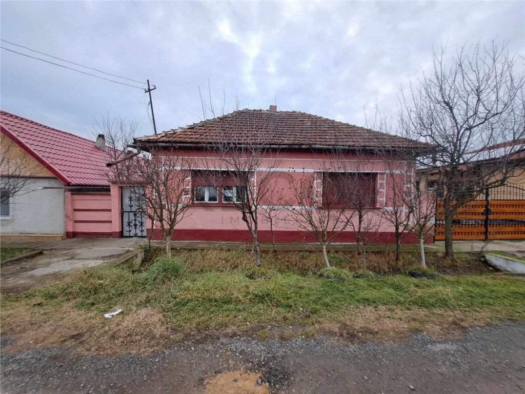 RECO Casa Salonta Fuveskert