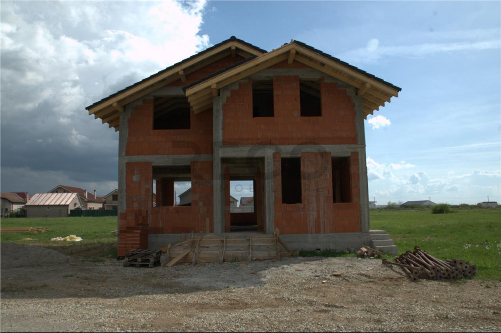 RECO casa la rosu Cihei