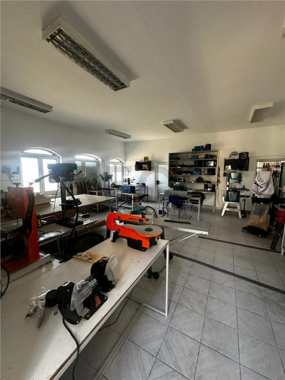 Reco Spatiu pentru tamplarie Oradea